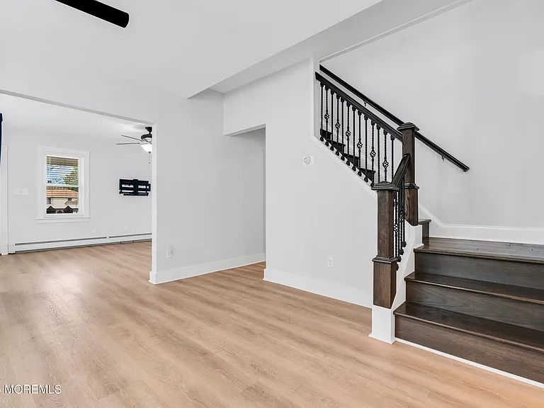 505 Long Branch Ave — Photo 7