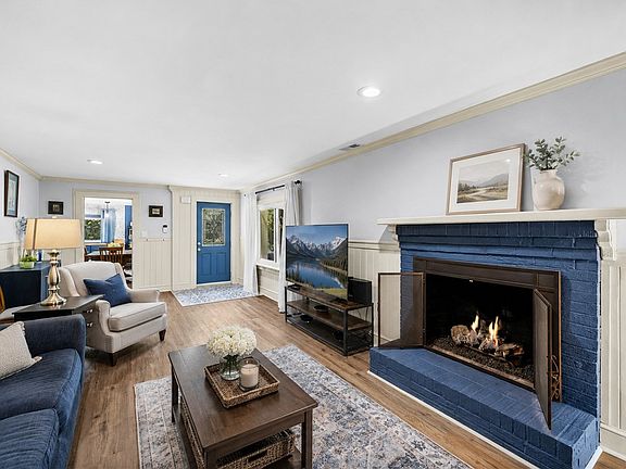 3rd image of 203 Muller Rd