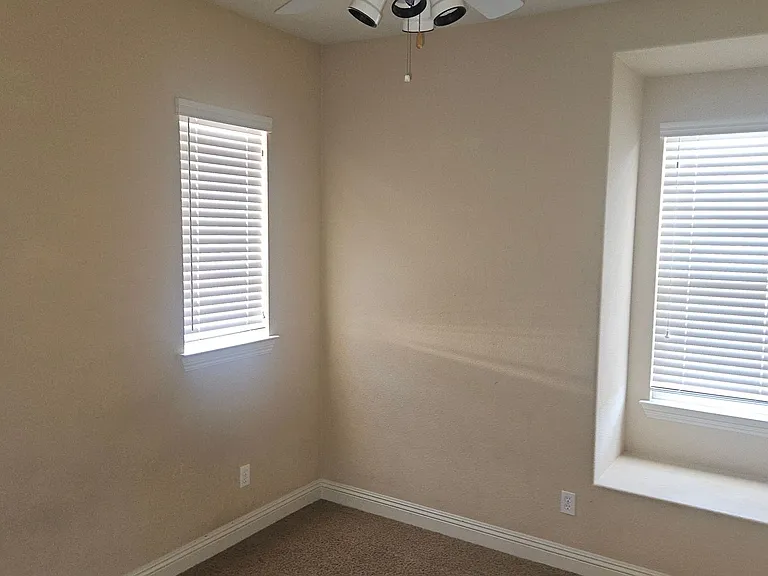 3009 Worchester Way — Photo 6