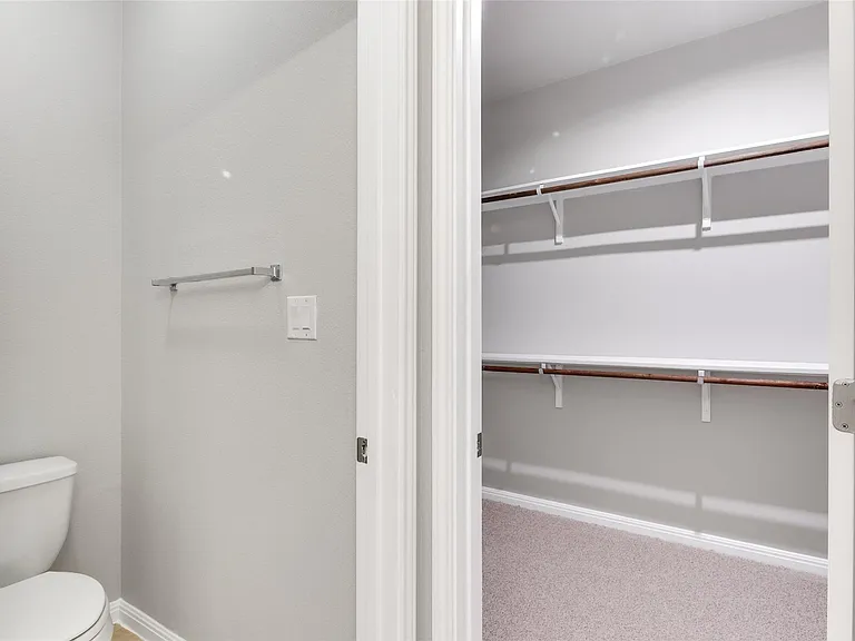 2929 Harvester Ln — Photo 14