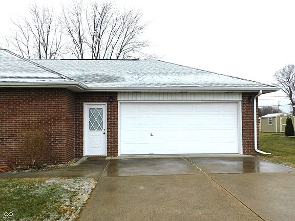 4th image of 1123 E Tara Rd