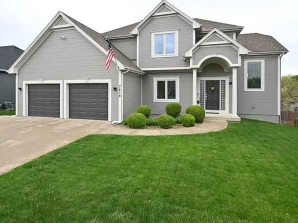 7418 N Chas Dr, Kansas City, MO 64158