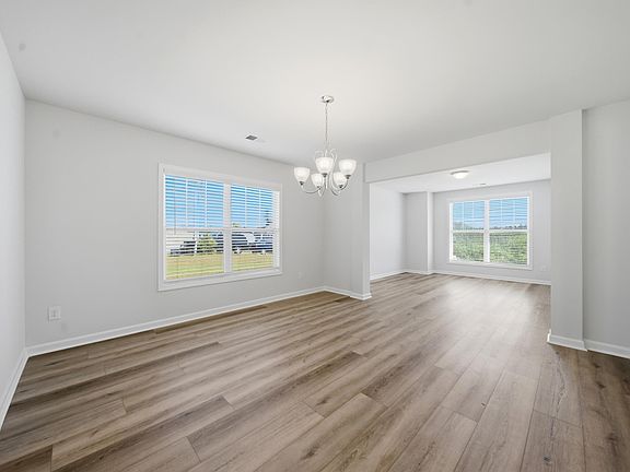 4th image of 136 Tall Pines Rd