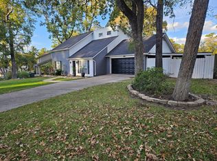 1844 Rollingwood Dr, Huntsville, TX 77340