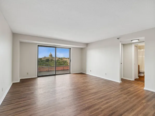 26 10th St W Unit 1308, Saint Paul, MN 55102