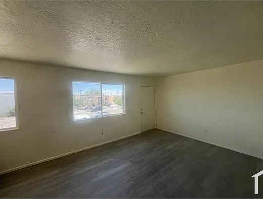 126 Altez St NE #C — Photo 4