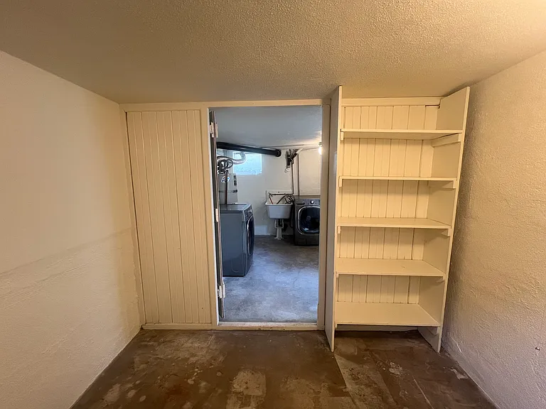 4966 Townsend Ave — Photo 19