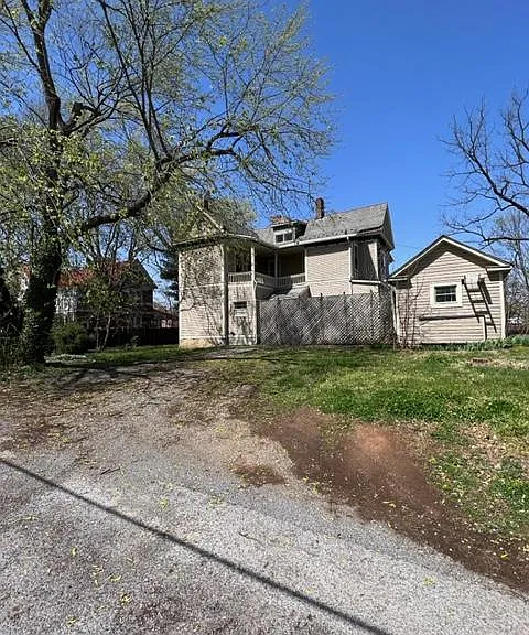 604 Mountain Ave SW #1 — Photo 13