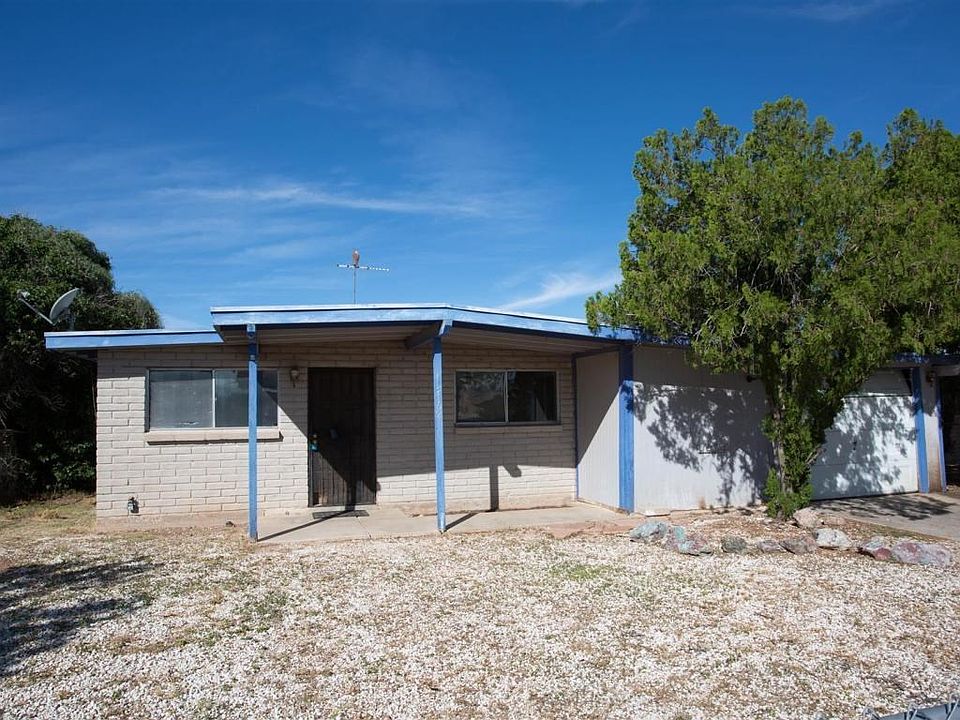 1st image of 5762 S Catalina Ave