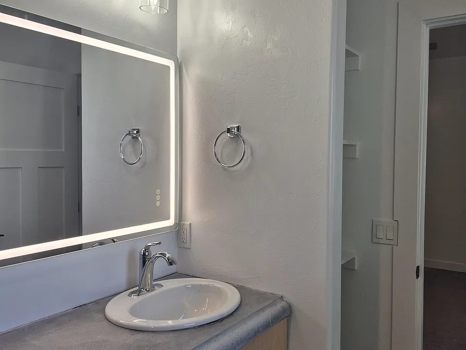 FULL BATH 1