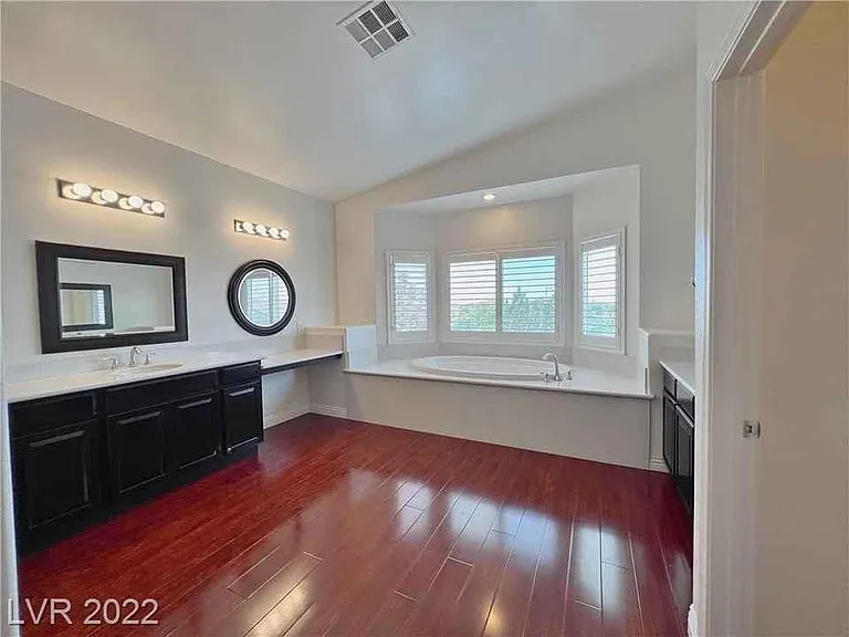 4608 Bear Island Ct — Photo 22