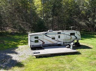 52 Robbs Rd, Damascus, PA 18415