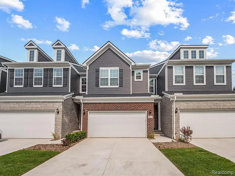 4837 Glenora Dr — Photo 30