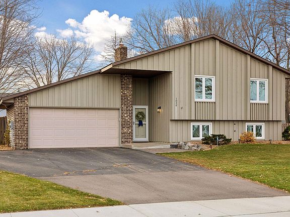 2nd image of 1026 Whitney Dr
