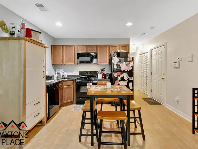 1658 W Virginia Ave NE #201 — Photo 18