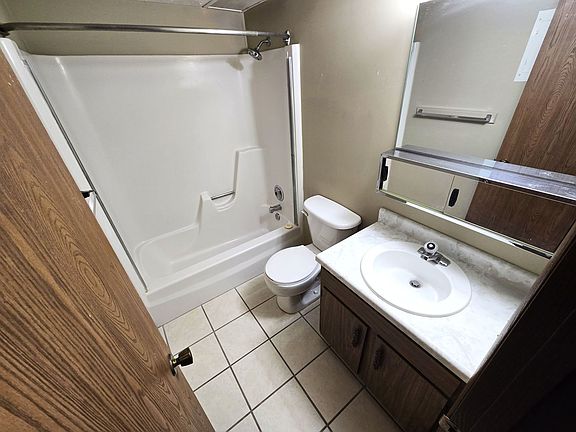 5th image of 421 W Saunders Ave APT 10