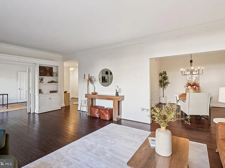 8101 Connecticut Ave S #307 — Photo 6