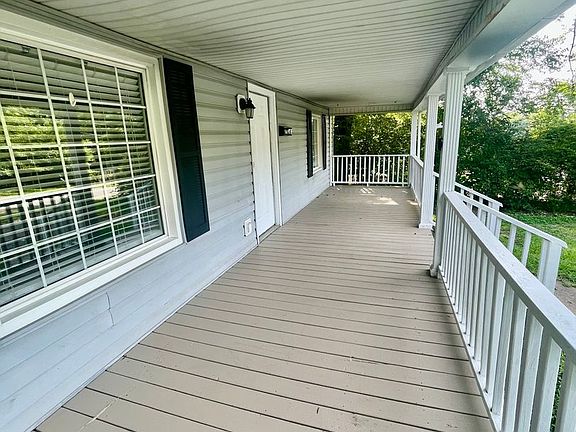 2nd image of 216 W Lee Ave