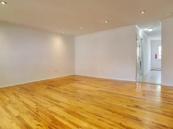 1445a 68th Street A image 3 of 20