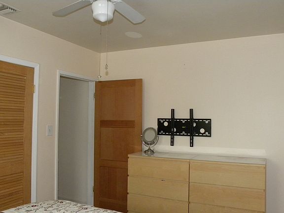 5th image of 1624 W Roseway St
