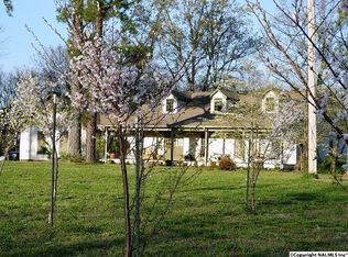 811 Telephone Tower Rd, Laceys Spring, AL 35754