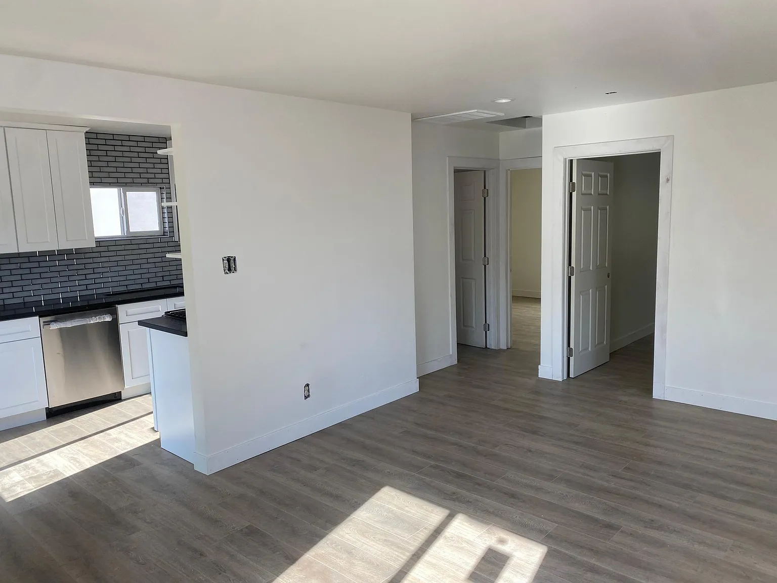 4201 Verdant St — Photo 4