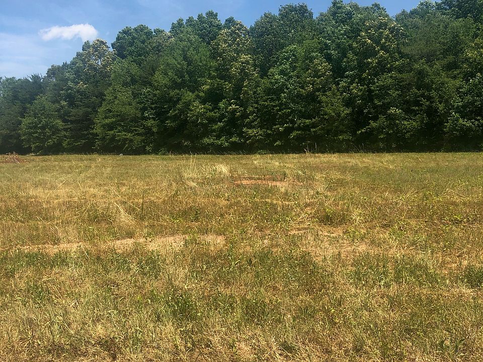 2nd image of 427 Milford Church Rd