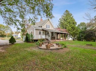39 High St, Ashaway, RI 02804