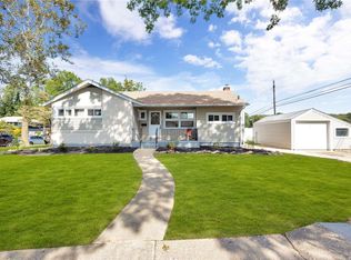 433 Leslie Ln, Uniondale, NY 11553