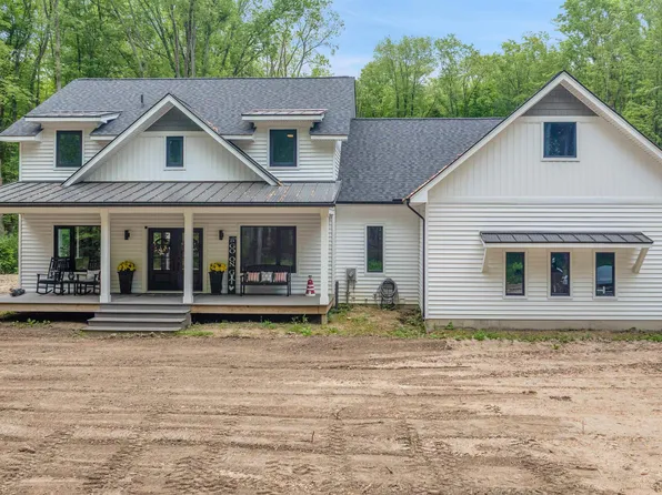6665 Church Rd, Ira, MI 48023