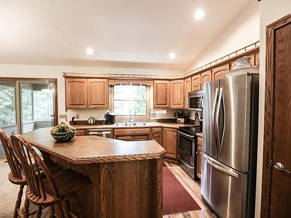 4th image of 2321 Apple Valley Dr