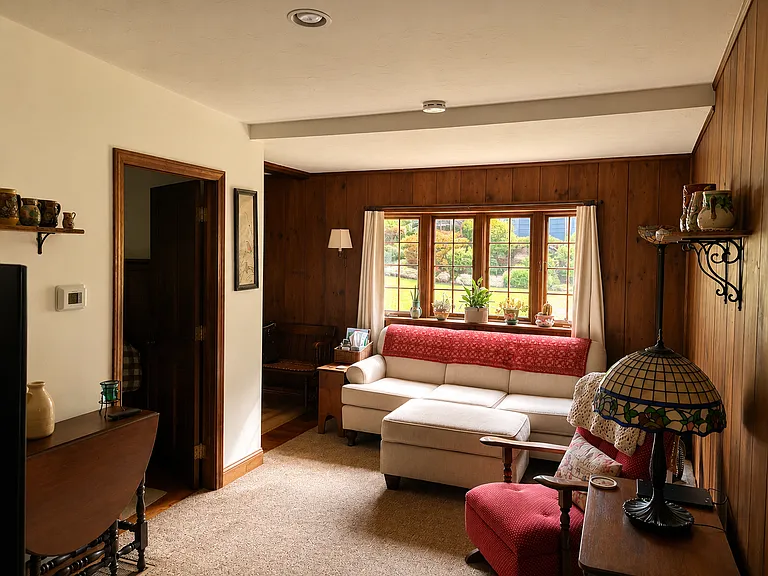 22 Hill St — Photo 9