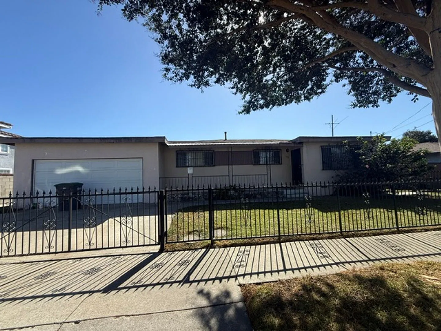 Carson Home For Lease — Photo 2