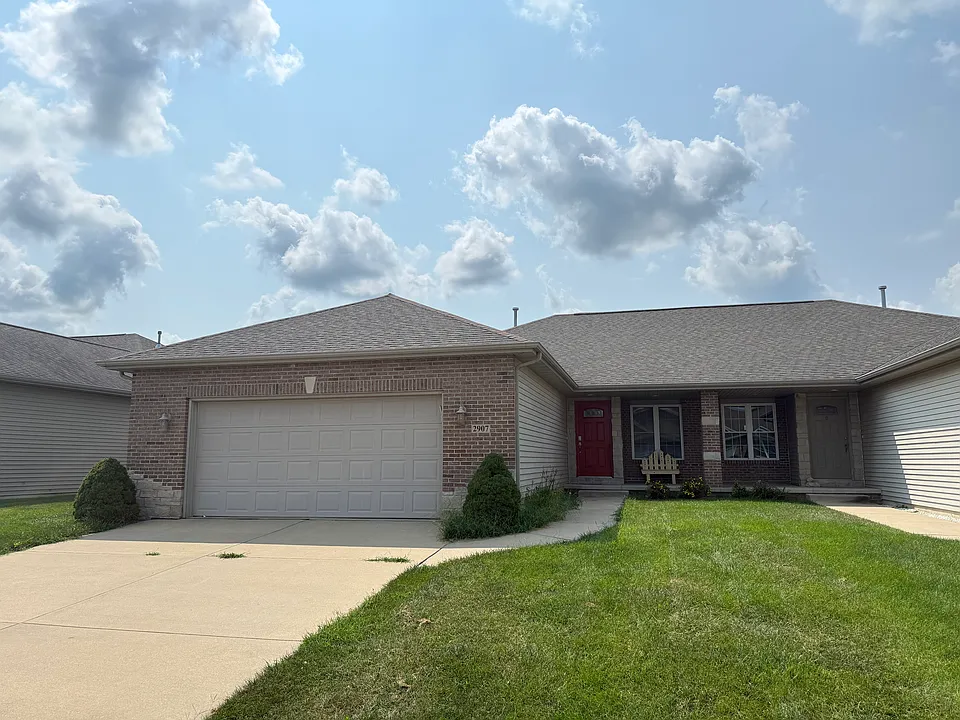 2907 Cindy Ln
