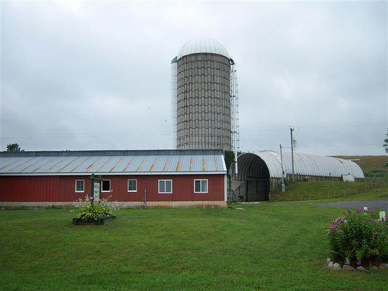 5th image of 249 SPRAGUETOWN Road