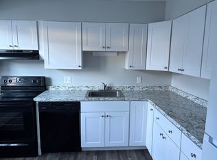 288 Parliament Cir #288, Topsham, ME 04086