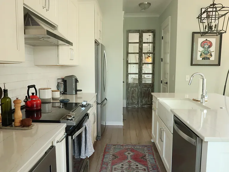 994 Key Colony Ct — Photo 8