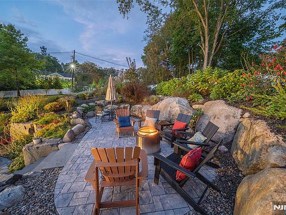 3rd image of 3 Osborne Ct