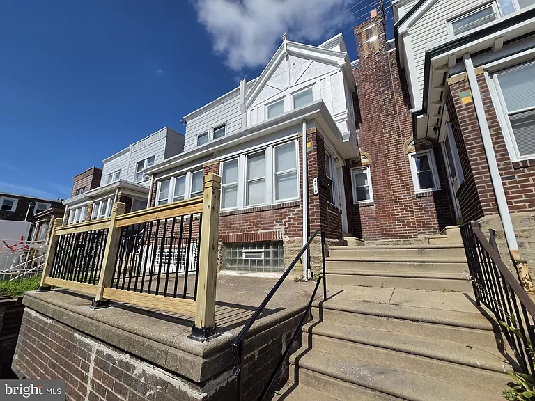 4020 Howland St — Photo 22