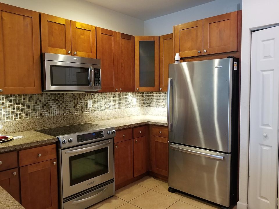 1st image of 11437 NW 74th Ter