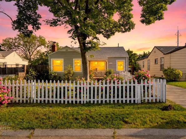 2121 Juliesse Ave, Sacramento, CA 95821