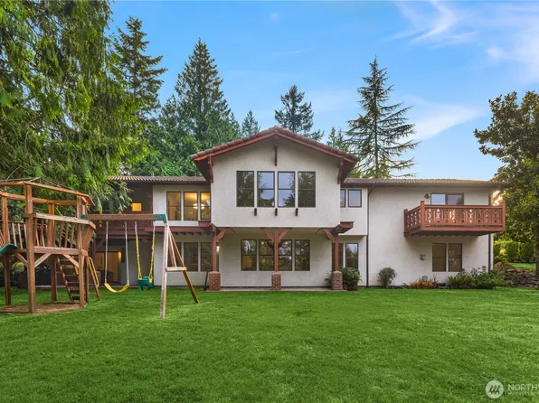 16409 NE 43rd Ct, Redmond, WA 98052
