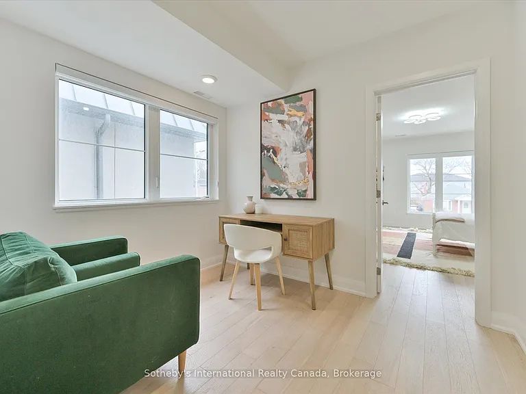 41 A Maple Ave N — Photo 22