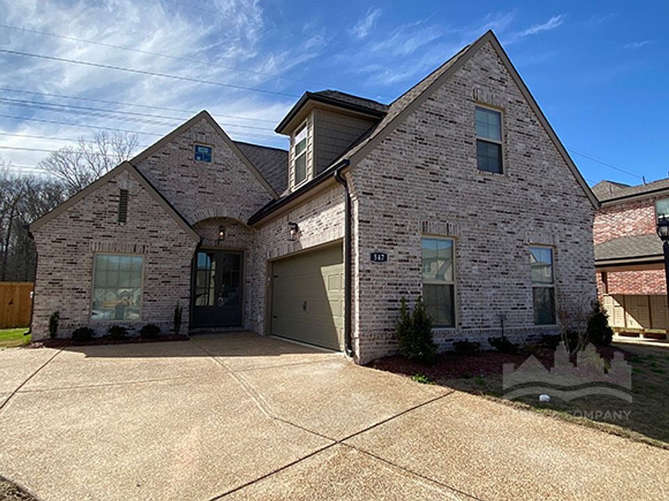 1st image of 547 Rosalie Woods Dr