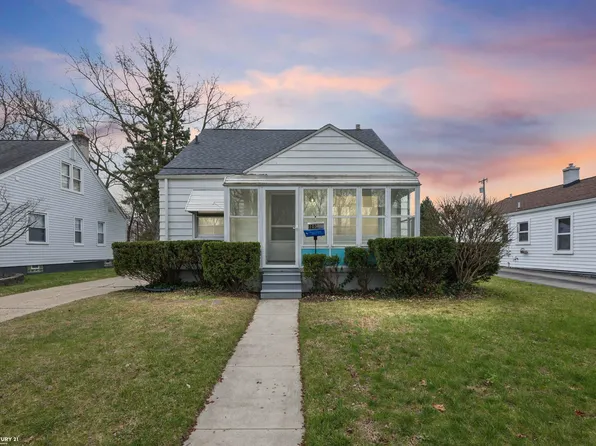 103 Canfield Dr, Mount Clemens, MI 48043