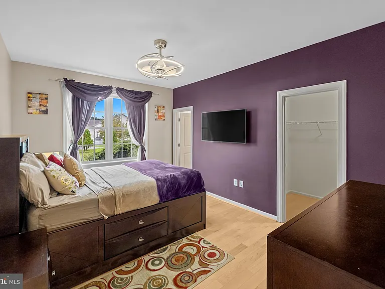 1116 Autumn Brook Ave — Photo 24