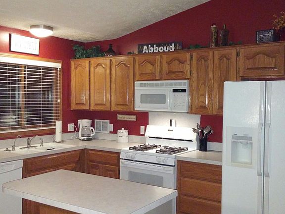 3rd image of 15304 Chalco Pointe Drive