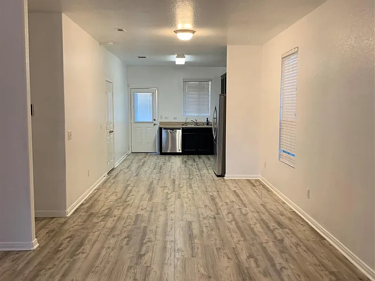6703 Cortenridge Ln — Photo 8
