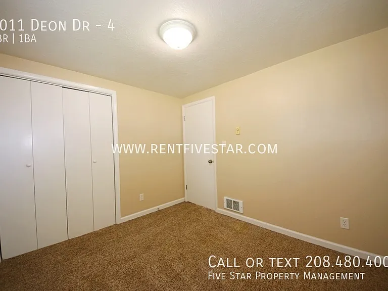1011 Deon Dr #4 — Photo 10