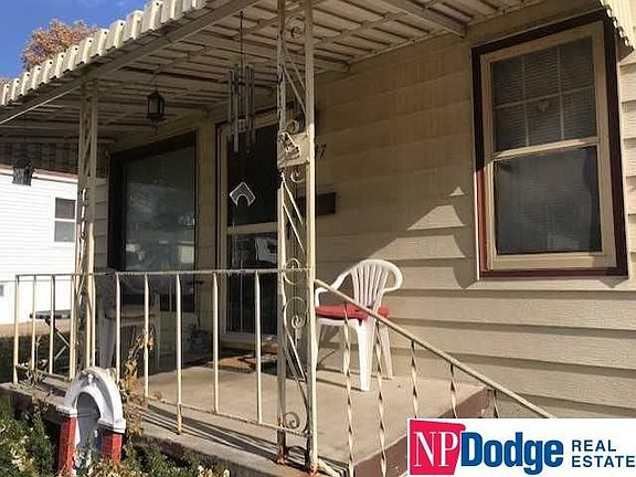 2nd image of 6047 S 36th Ave